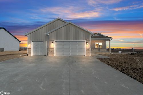 1107 Nevada Street, Nevada, IA, 50201 | Card Image