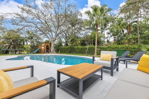10361 Sw 119th St, Miami, FL, 33176-4014 | Card Image