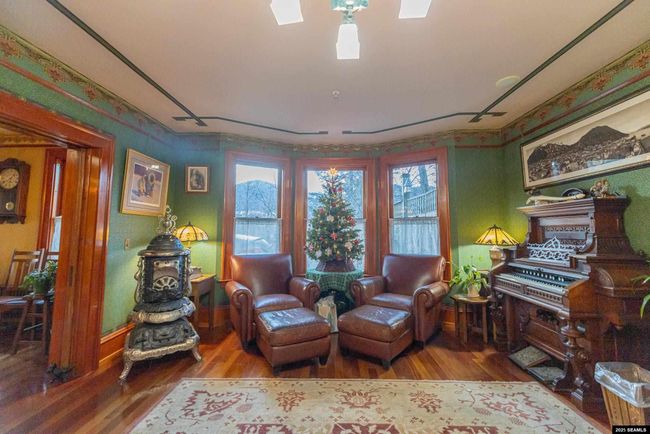 113 W 5 Th St, House other with 9 bedrooms, 7 bathrooms and null parking in Juneau AK | Image 11
