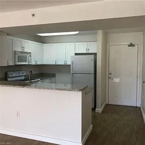 apt-1712-8304 Key Royal Cir, NAPLES, FL, 34119-6804 | Card Image