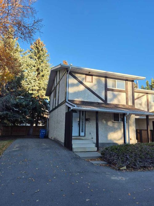 1-20 Laval Blvd W, Lethbridge, AB, T1K4E4 | Card Image