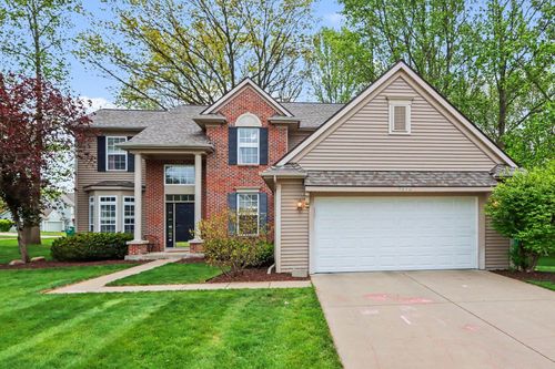 9860 Chambray St, Portage, MI, 49002-7089 | Card Image