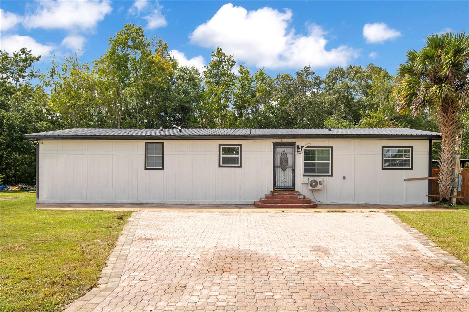5th St, Orlando, FL 32833