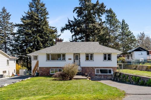 215 Suzanne Pl, Victoria, BC, V9B1P2 | Card Image