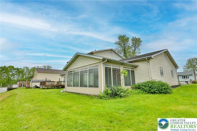 5470 Summit St, House other with 3 bedrooms, 3 bathrooms and null parking in Whitehall PA | Image 47
