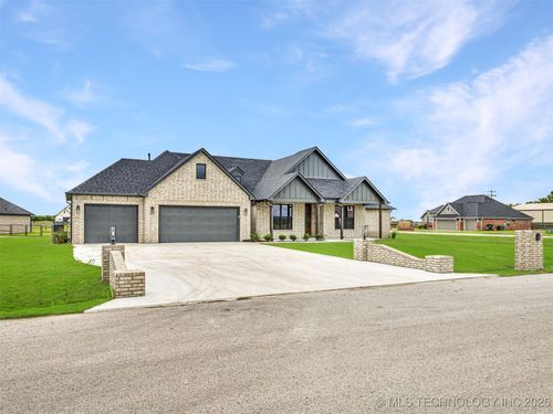 7010 E 137th St N, Collinsville, OK, 74021-3958 | Card Image