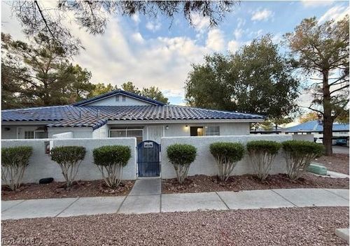 d-2121 Chertsey Dr, Las Vegas, NV, 89108-3498 | Card Image