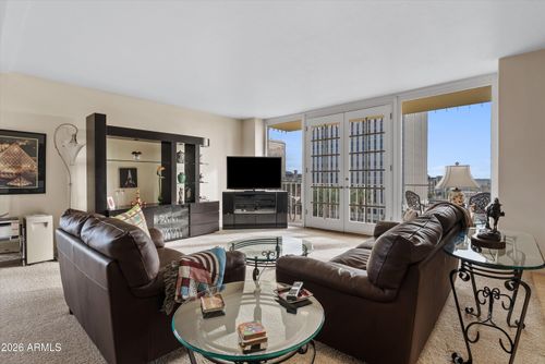 f6-207 W Clarendon Avenue, Phoenix, AZ, 85013 | Card Image