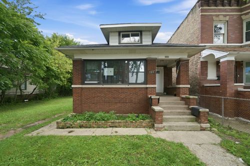 135 N Lotus Ave, CHICAGO, IL, 60644-3247 | Card Image