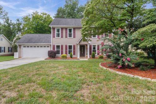 2527 Heathershire Ln, Matthews, NC, 28105-4080 | Card Image