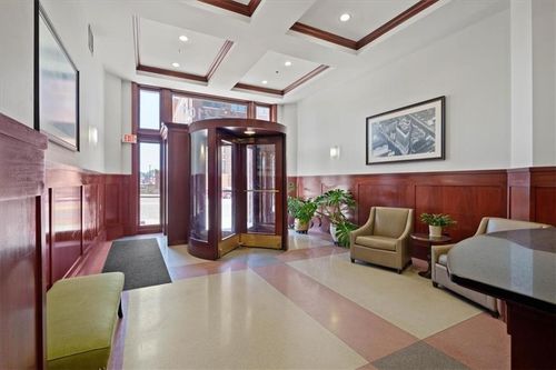 909-2107 Grand Blvd, Kansas City, MO, 64108-1880 | Card Image