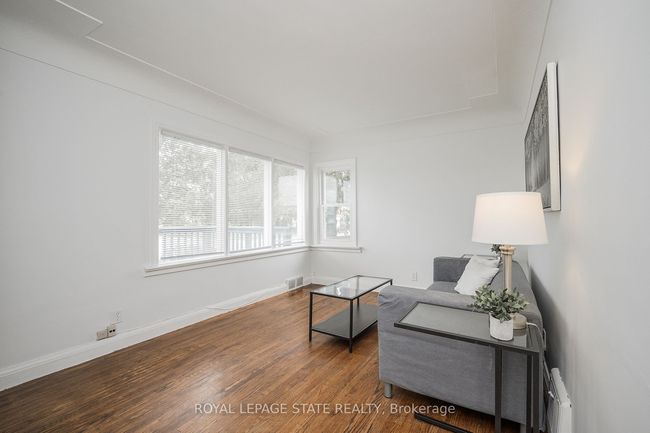 137 Allenby Ave, House other with 3 bedrooms, 3 bathrooms and 7 parking in Hamilton ON | Image 5