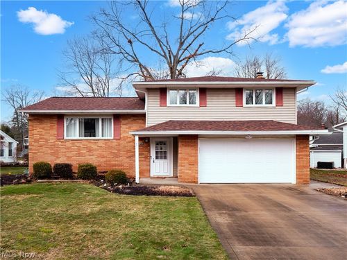 7706 E Linden Ln, Parma, OH, 44130-5828 | Card Image