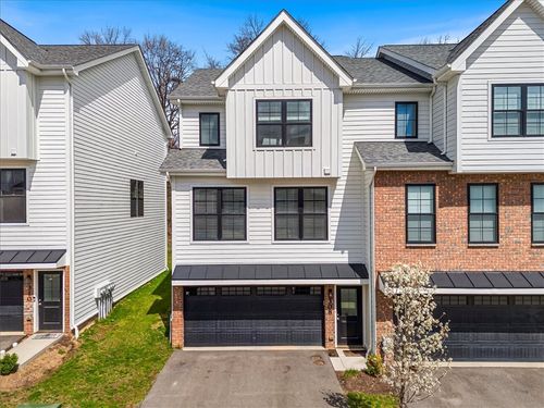 308 Thurgood Dr, Warrendale, PA, 15086-1104 | Card Image