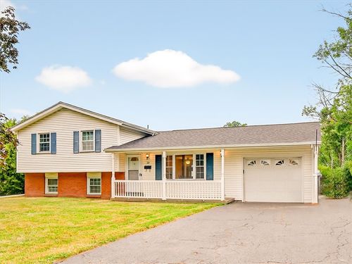 30 Hemlock Woods Ln, Greece, NY, 14615-1330 | Card Image
