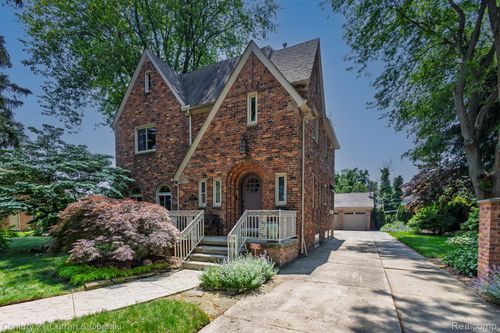 21975 Wildwood St, Dearborn, MI, 48128-1436 | Card Image