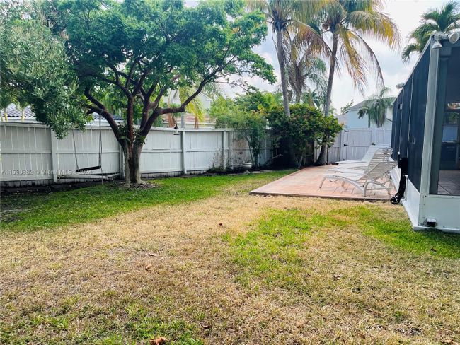 1113 Nw 175th Ave, House other with 3 bedrooms, 2 bathrooms and null parking in Pembroke Pines FL | Image 23