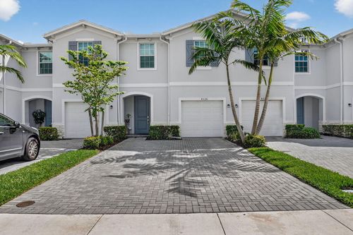 4326 Hammock Grove Dr, Lake Worth, FL, 33467-8606 | Card Image