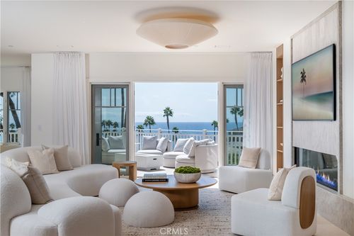 1 Stickley Dr, Laguna Beach, CA, 92651-4238 | Card Image