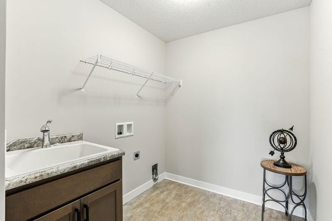 2924 Lavender Pkwy, House other with 3 bedrooms, 3 bathrooms and null parking in Faribault MN | Image 31