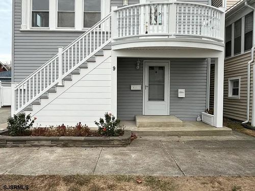 9 N Wissahickon Ave, Ventnor City, NJ, 08406-2041 | Card Image