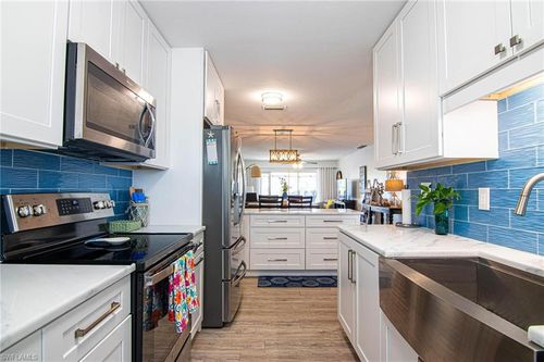 apt-203-708 Victoria Dr, CAPE CORAL, FL, 33904-9533 | Card Image