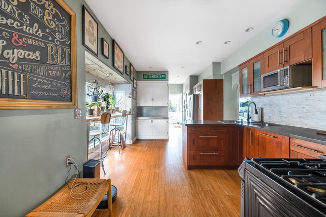 3354 E Georgia Street, House other with 4 bedrooms, 2 bathrooms and 1 parking in Vancouver BC | Image 4