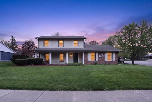 517 Cambridge Avenue, Waukesha, WI, 53188 | Card Image