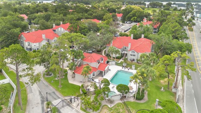 Aerial view of the pool | Image 22