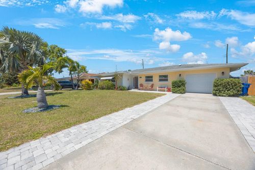11619 80th Ave, SEMINOLE, FL, 33772-4039 | Card Image