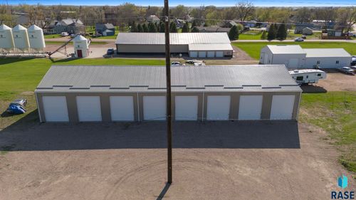 320 N 4th St, Emery, SD, 57332-2141 | Card Image