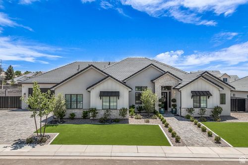 762 E Arina Way, Washington, UT, 84780-2105 | Card Image