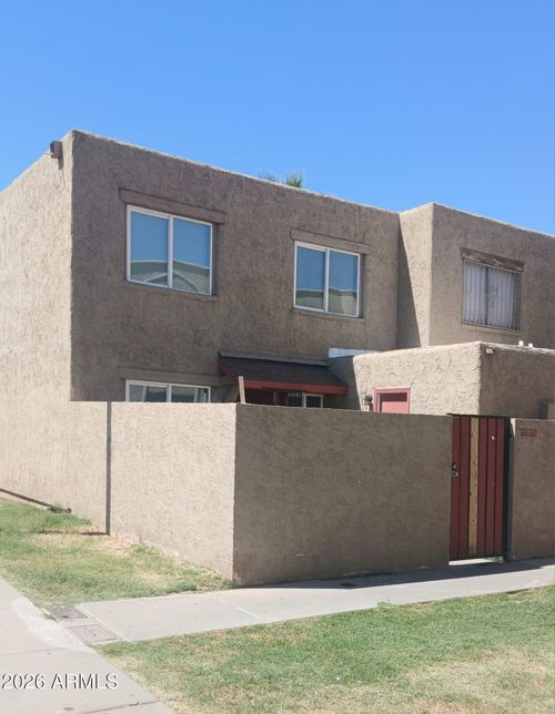 6838 W Monterosa Street, Phoenix, AZ, 85033 | Card Image
