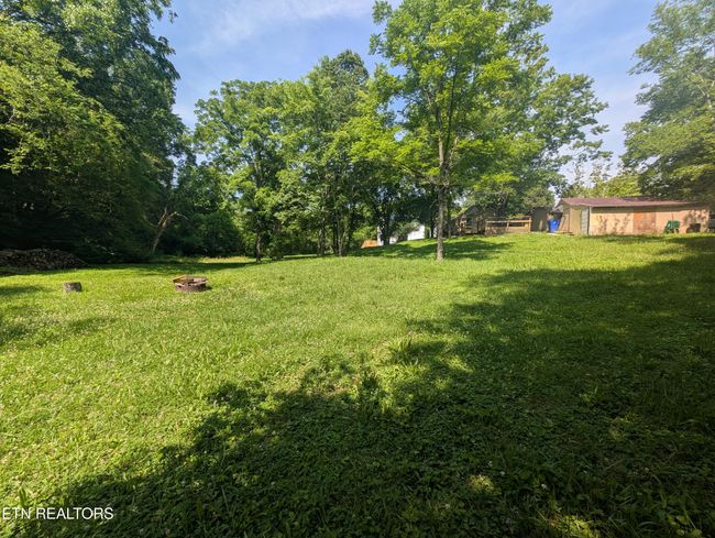 7421 Sevierville Pike, House other with 2 bedrooms, 1 bathrooms and null parking in Knoxville TN | Image 14