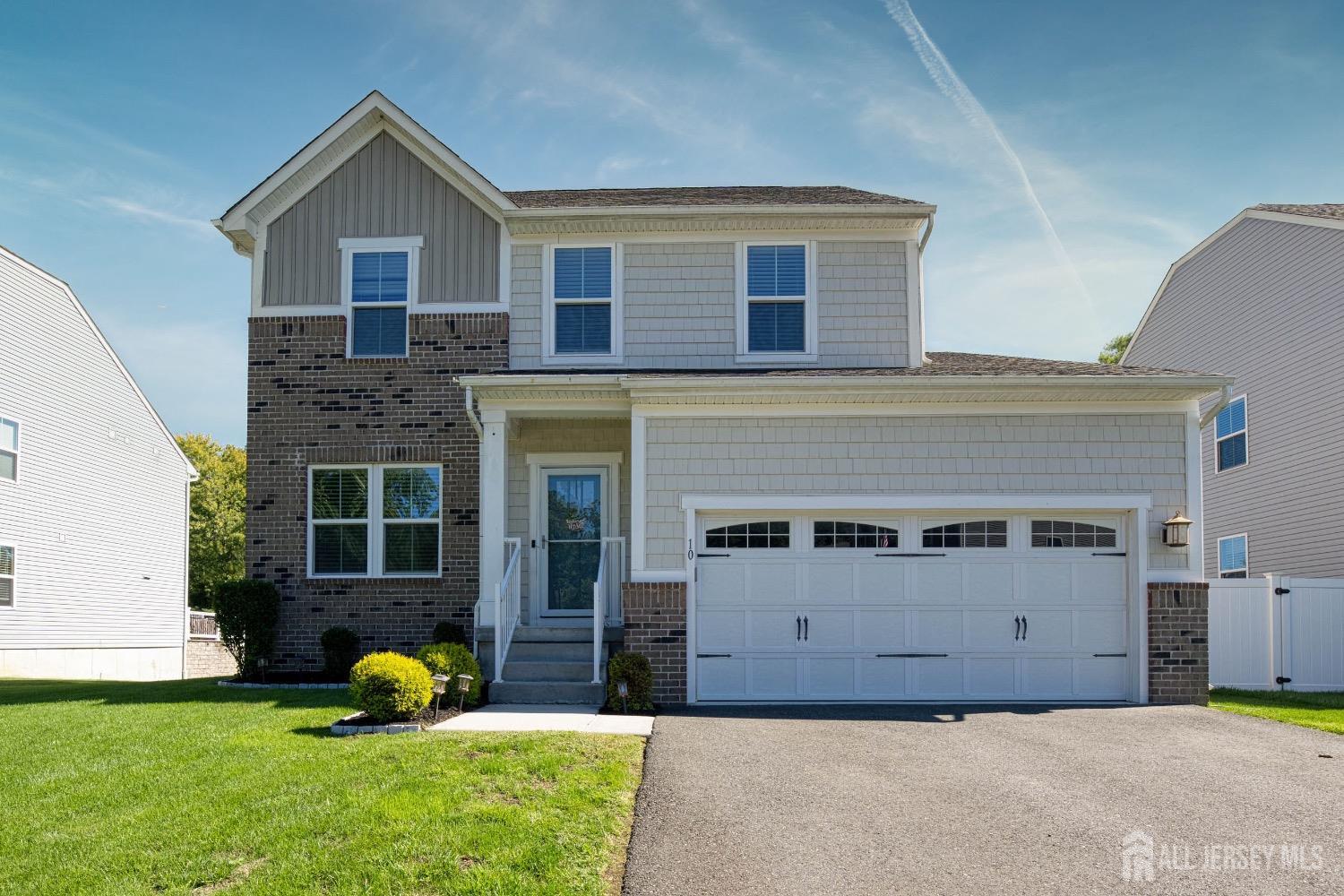 Imlay Ln, Farmingdale, NJ 07727