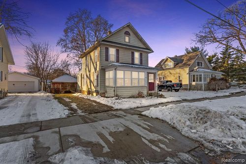 311 N Main St, Webberville, MI, 48892-9701 | Card Image