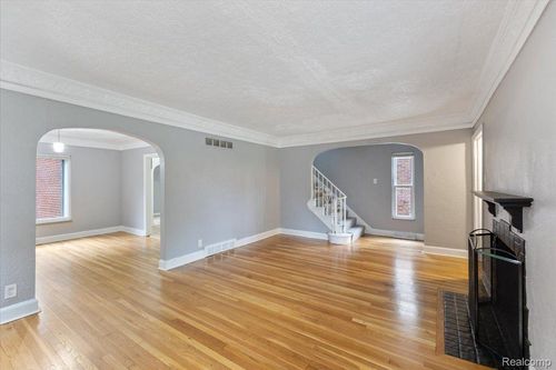 18950 Santa Rosa Dr, Detroit, MI, 48221-2249 | Card Image