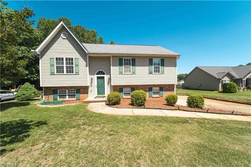 191 Summit Dr, Mocksville, NC, 27028-7262 | Card Image