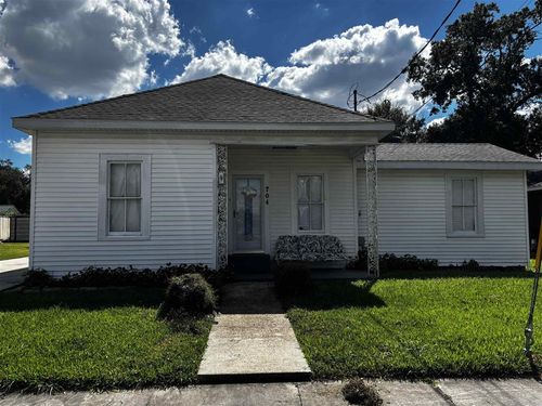 704 6th St Street, Lake Charles, LA, 70601 | Card Image