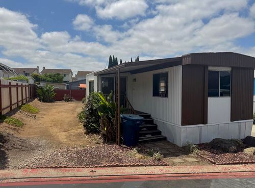 20-1750 Citracado Pkwy, Escondido, CA, 92029-4125 | Card Image