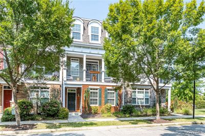 Exterior view, front of home | Image 1