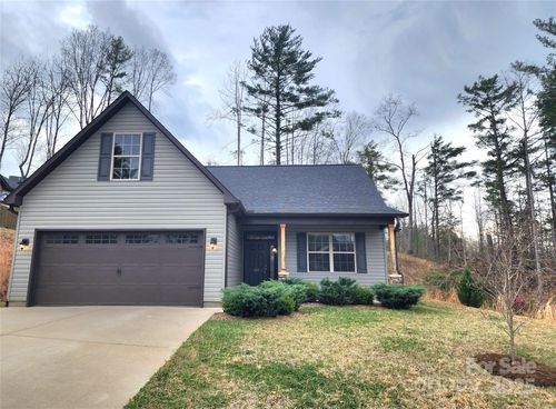 105 Water Leaf Dr, Weaverville, NC, 28787-0585 | Card Image