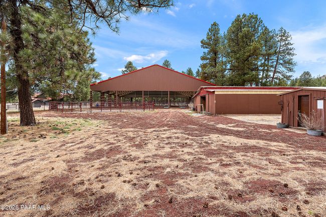 Covered Arena and Barn | Image 125