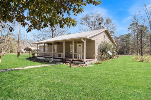 402 Anderson Rd, Livingston, TX, 77351-2362 | Card Image