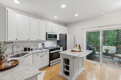 5411 Vista View Ct, Raleigh, NC, 27612-8711 | Card Image