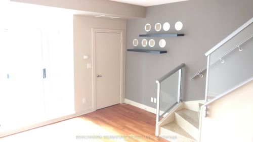 609-1 Avondale Ave, North York, ON, M2N7J1 | Card Image