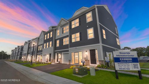 20 Bay Pkwy, Waretown, NJ, 08758-1506 | Card Image
