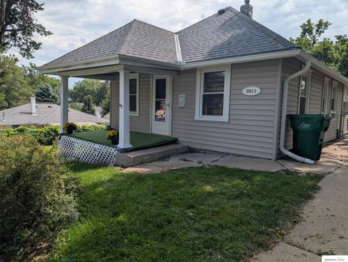 8011 Maywood St, Ralston, NE, 68127-3729 | Card Image