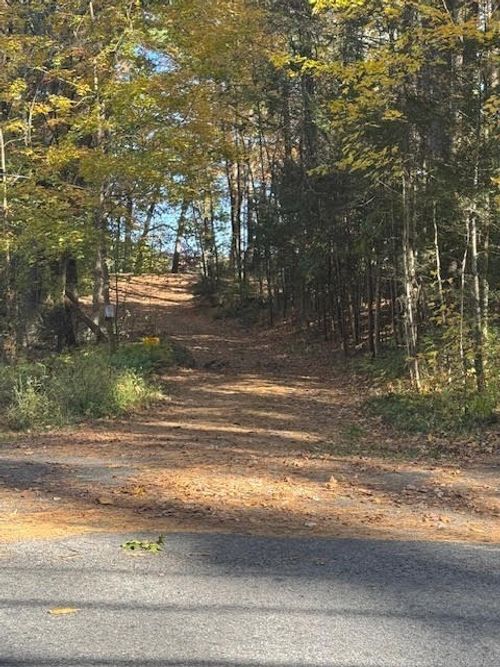 1 Lane 22, Brookfield, MA, 01506-1872 | Card Image