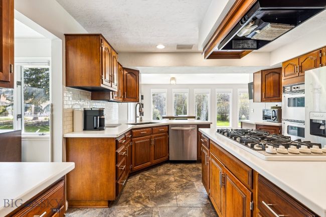 307 N 4 Th St, House other with 5 bedrooms, 2 bathrooms and null parking in Manhattan MT | Image 10